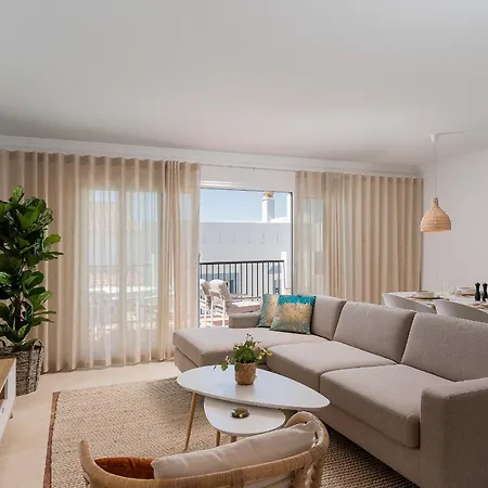 Apartment Paraiso Pueblo: Penthouse With Sea Views 583 Estepona